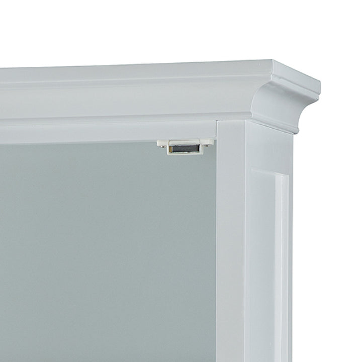 Close up image to show the magnetic latch and crown molding. 